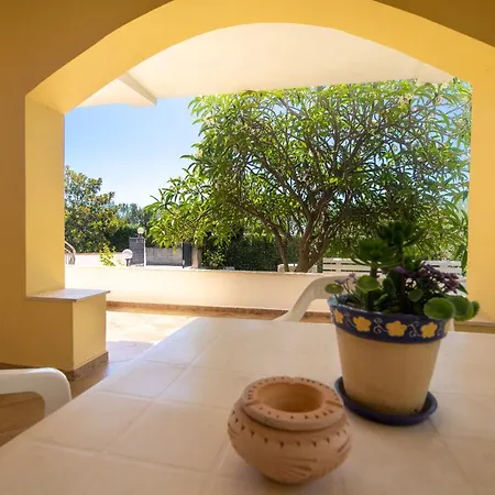 To Stay, Dom wakacyjny Fontane Bianche