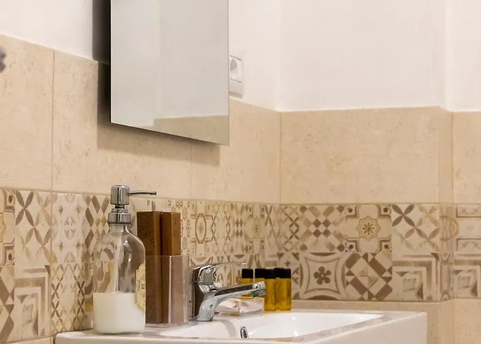 To Stay, 度假居 *